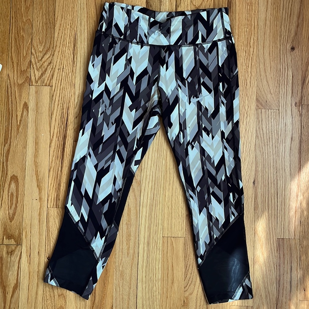 Nike Women’s Running Capris Size S